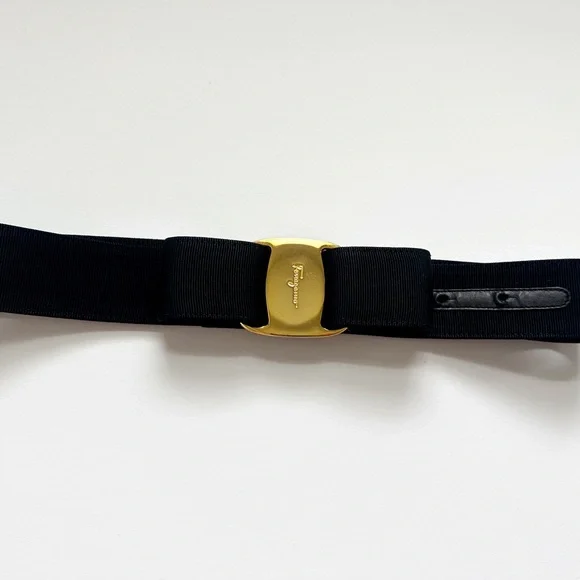 Black Salvatore Ferragamo women’s belt